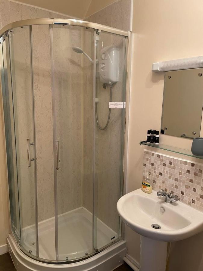 The Crown Inn & B&B Newcastle  Ngoại thất bức ảnh